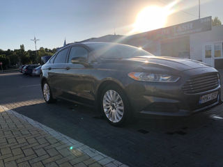 Ford Fusion foto 3