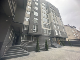 Apartament cu 2 camere, 57 m², Buiucani, Chișinău foto 2