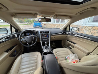 Ford Fusion foto 8