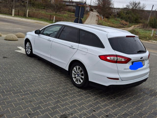 Ford Mondeo foto 8