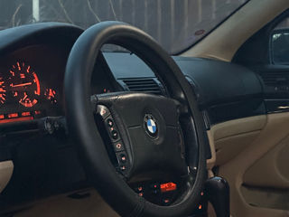 BMW 5 Series foto 9