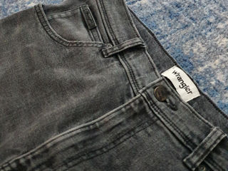 Se vinde ! Jeans blugi wrangler straight  foto 2