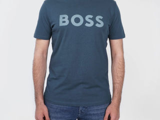 Новая оригинальная футболка Hugo Boss (L,XL)