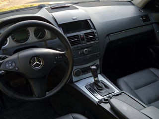Mercedes C-Class фото 7