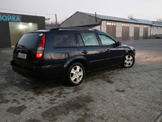 Ford Mondeo foto 4