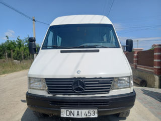 Mercedes 208D foto 0
