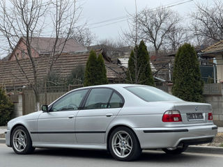 BMW 5 Series foto 4