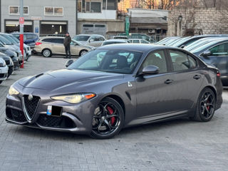 Alfa Romeo Giulia foto 5