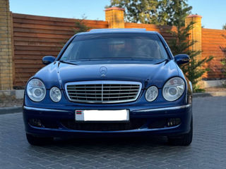 Mercedes E-Class foto 2