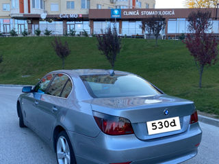 BMW 5 Series foto 3