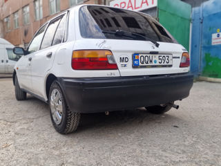 Toyota Starlet foto 4