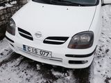 Nissan Almera Tino foto 2