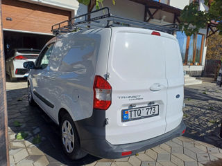 Ford Transit Courier foto 3