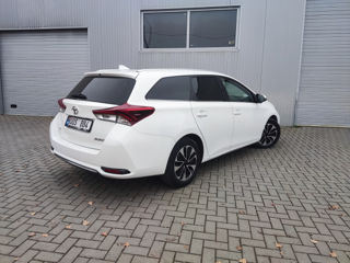 Toyota Auris foto 3