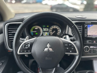 Mitsubishi Outlander foto 6