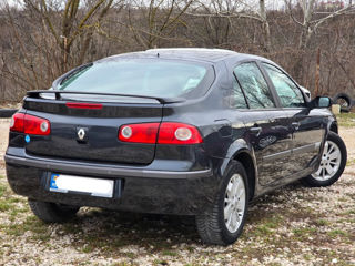 Renault Laguna foto 4