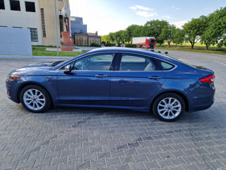 Ford Fusion foto 5