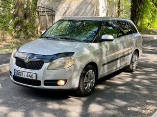 Skoda Fabia foto 1