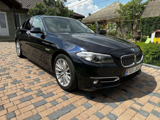 BMW 5 Series foto 3