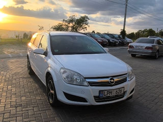 Opel Astra foto 2