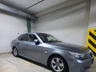 BMW 5 Series foto 2