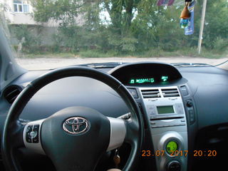 Toyota Yaris foto 9
