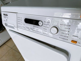 Сушильная Miele T 8827