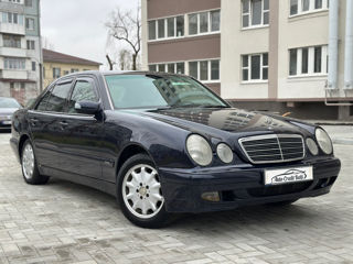 Mercedes E-Class foto 3