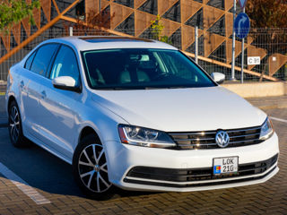 Volkswagen Jetta foto 1