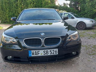 BMW 5 Series foto 6