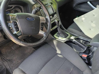 Ford Mondeo foto 4