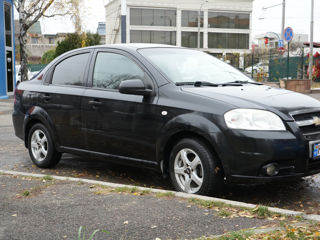 Chevrolet Aveo foto 2