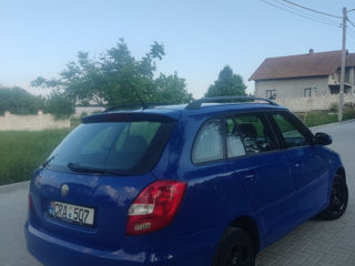 Skoda Fabia фото 2