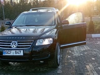 Volkswagen Touareg foto 2