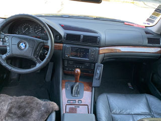 BMW 7 Series foto 8