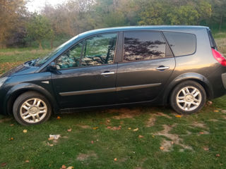 Renault Grand Scenic foto 7