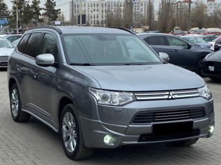 Mitsubishi Outlander foto 4