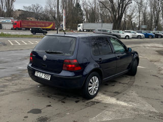 Volkswagen Golf foto 4