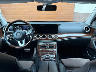 Mercedes E-Class foto 9