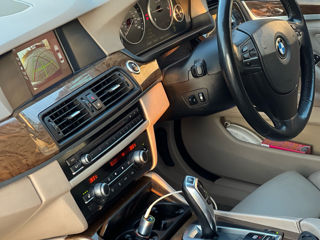 BMW 5 Series foto 7