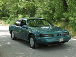 Ford Taurus foto 1