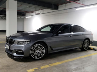 BMW 5 Series foto 4