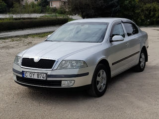 Skoda Octavia foto 1