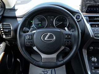 Lexus NX Series foto 11