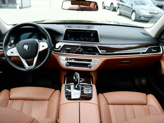 BMW 7 Series foto 11