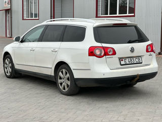 Volkswagen Passat foto 2