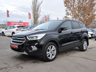 Ford Kuga foto 1