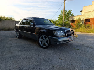 Mercedes Series (W124) foto 5