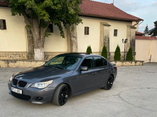 BMW 5 Series foto 6