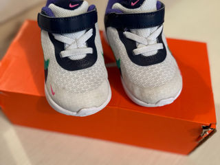 Ghetute Nike unisex originale, marimea 22, talpa max 14 cm foto 0